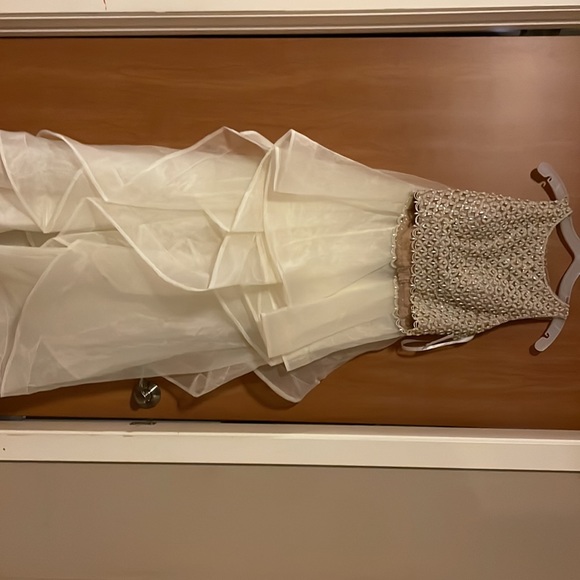 Terani Couture 2 piece beaded ball gown - Picture 5 of 5